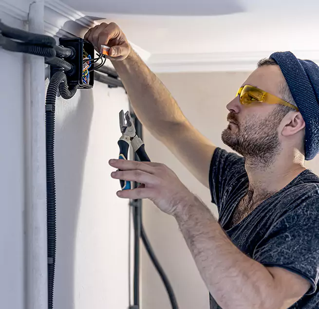 Why Palm Beach Gardens, FL Homeowners Choose Palm Beach Gardens Air Duct Cleaning Pro for HVAC UV Light Installation?